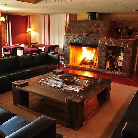 Hotel Y Cabanas Del Nevado Caviahue Exteriör bild